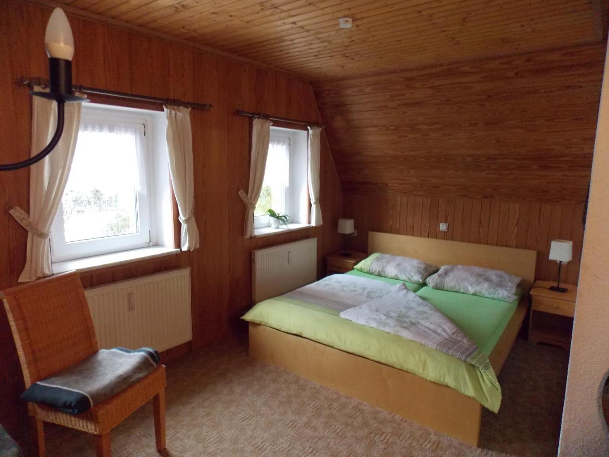 Pension Gaststaette Tannenhof Saupsdorf Buitenkant foto